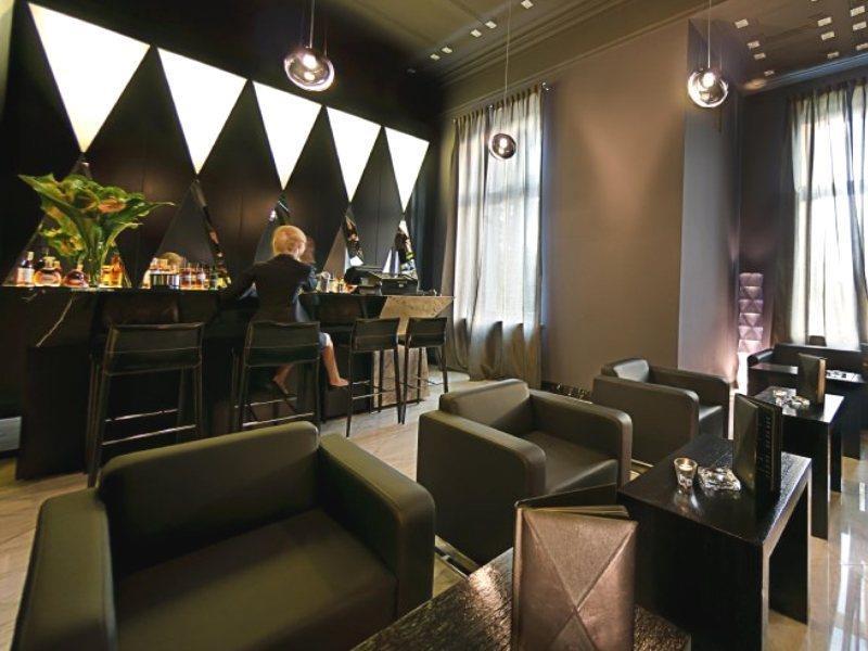 ホテル プラチナム パレス ヴロツワフ エクステリア 写真 The interior of the restaurant