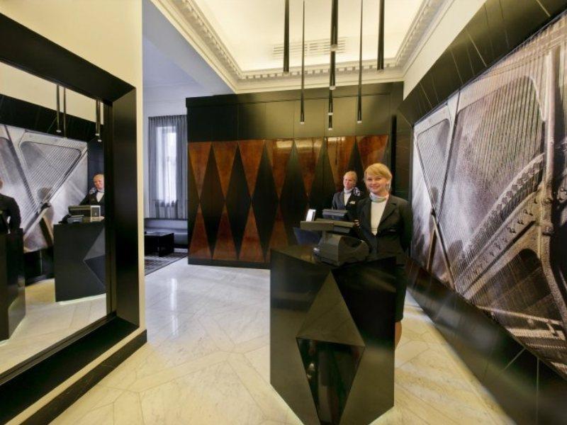 ホテル プラチナム パレス ヴロツワフ エクステリア 写真 The hotel's lobby