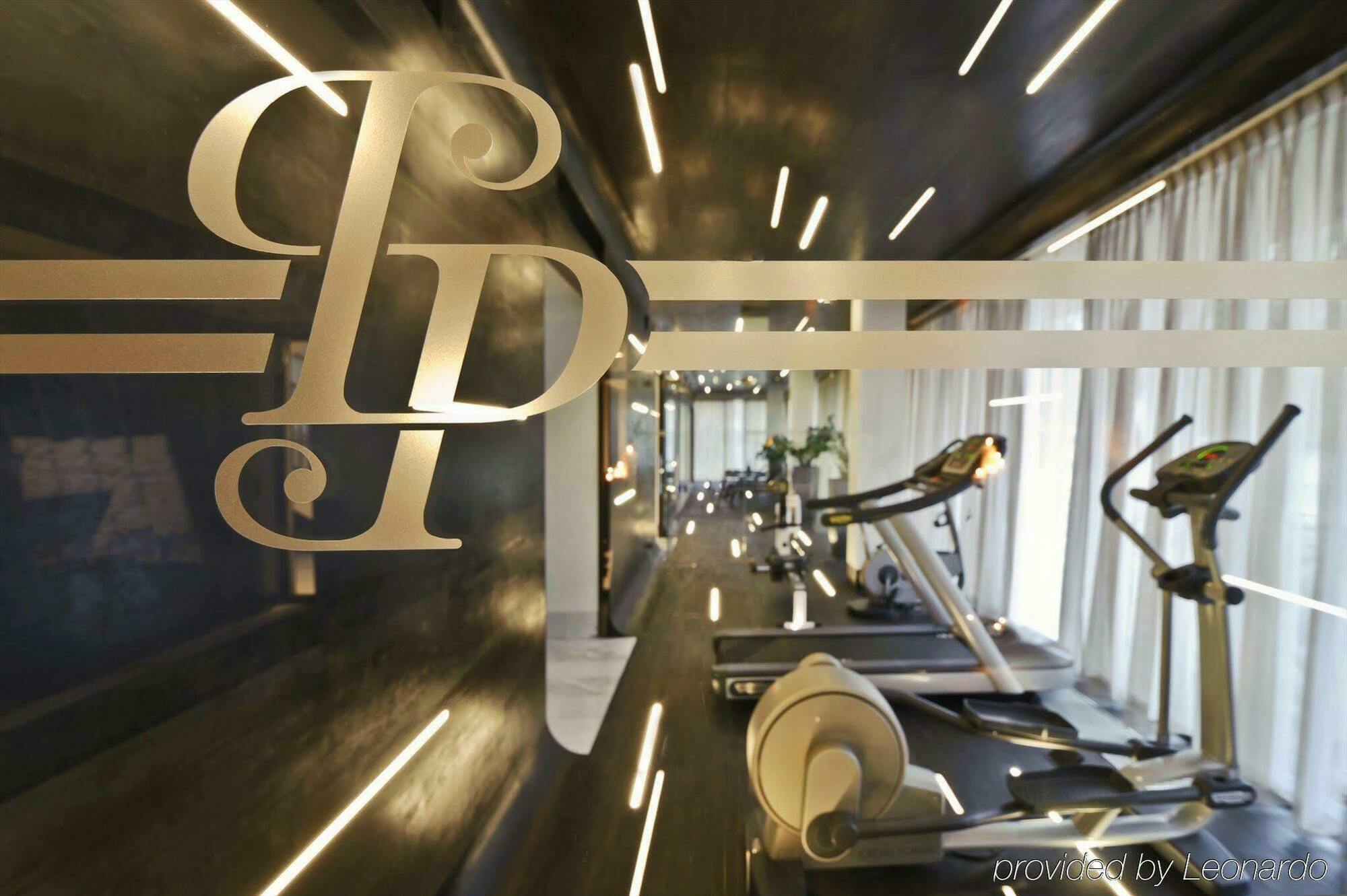 ホテル プラチナム パレス ヴロツワフ エクステリア 写真 The gym at the hotel